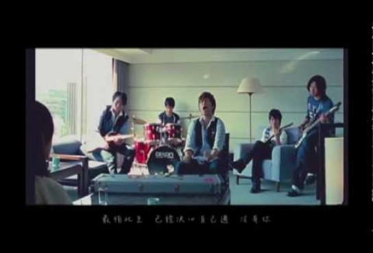 Embedded thumbnail for 突然好想你 MV