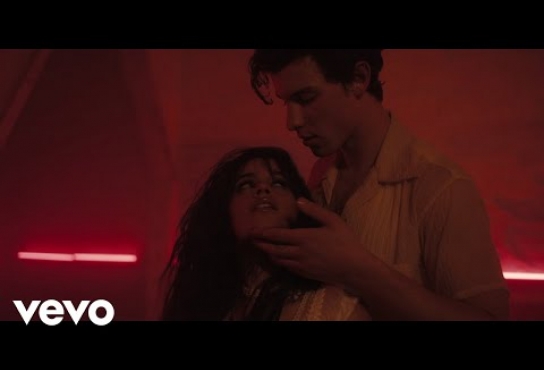 Embedded thumbnail for Shawn Mendes, Camila Cabello - Señorita